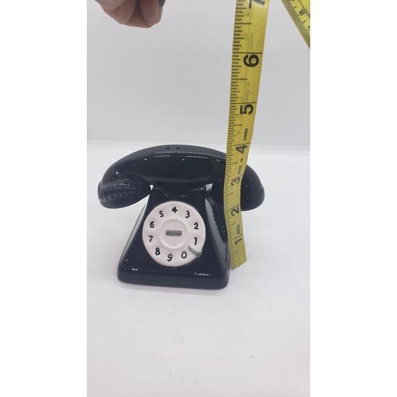 Rotary Telephone Salt & Pepper Shaker Set Vintage Retro Ceramic Phone Kitchen - Picture 11 of 11